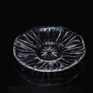 Glass dish, 169mm dia.x 23mm h Glass dish, 169mm dia.x 23mm h