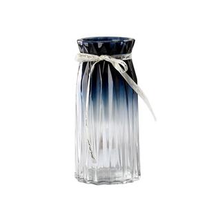 Glass vase, 100mm dia.x 240mm h Glass vase, 100mm dia.x 240mm h